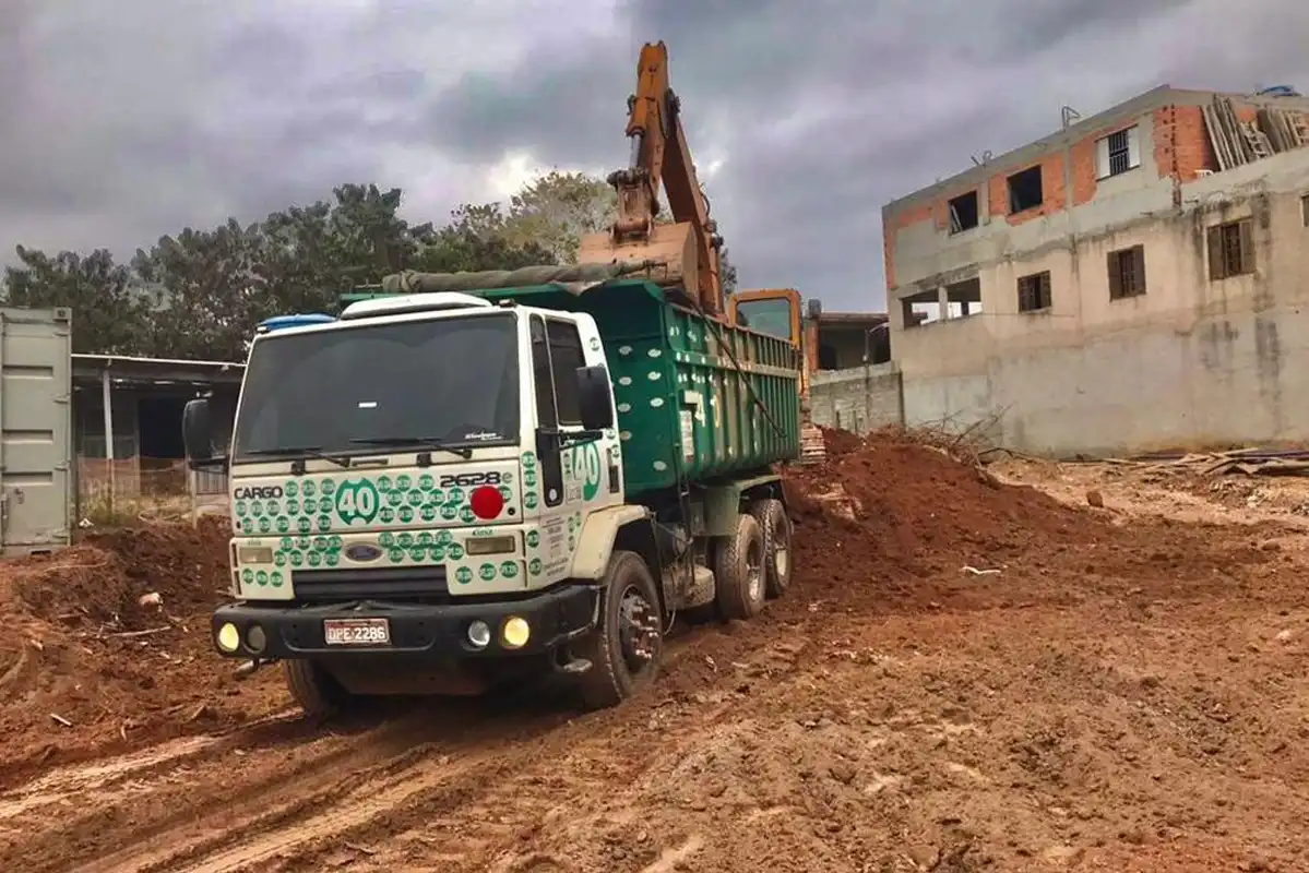 Equipamentos para Terraplenagem e Demolições