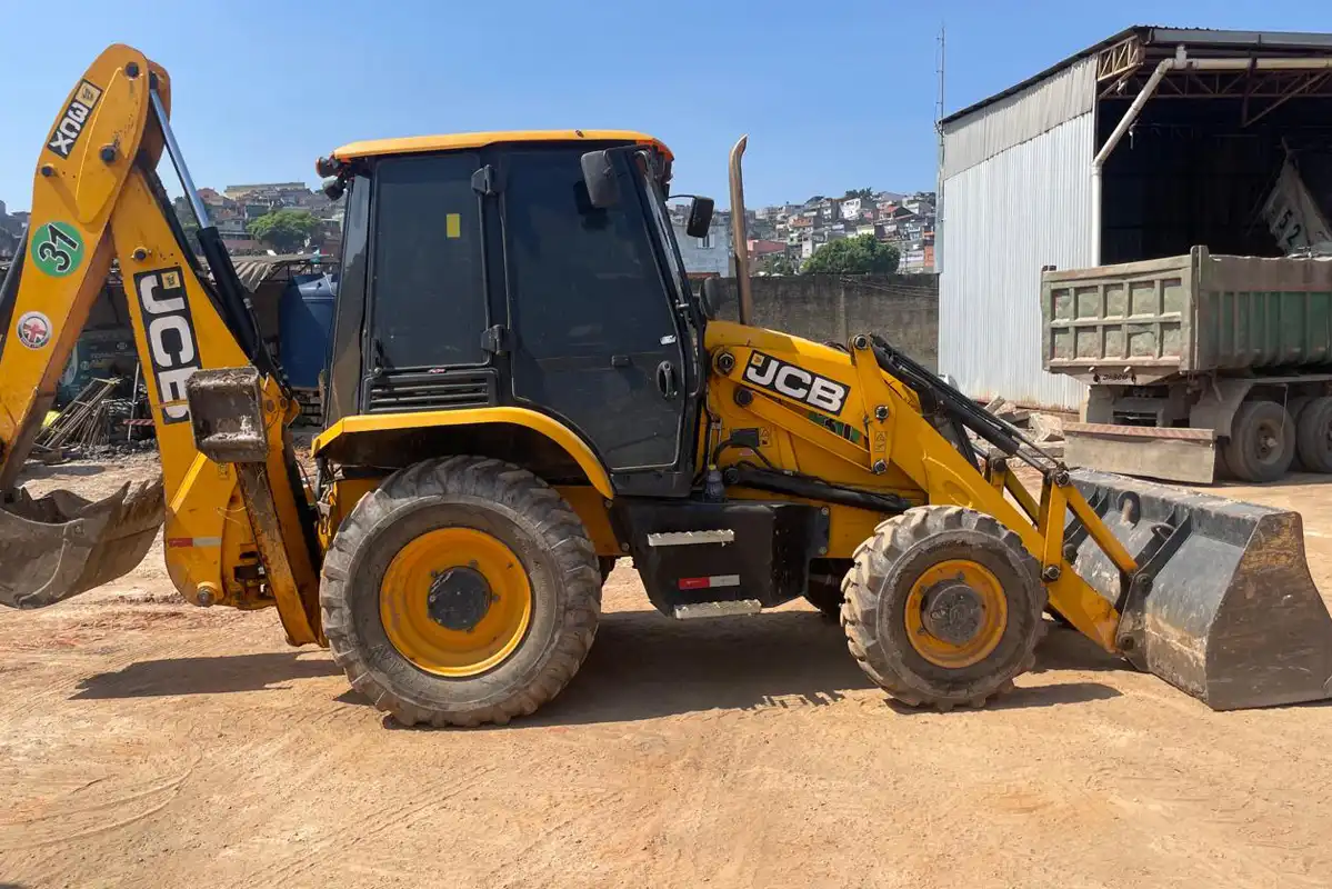 Equipamentos para Terraplenagem e Demolições